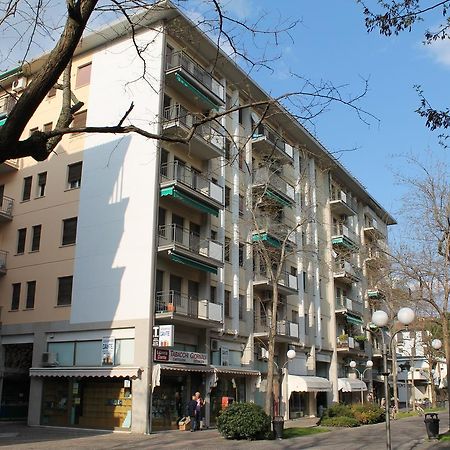 グラードSantis 44アパートメント エクステリア 写真